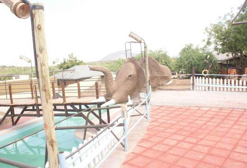 هتل Samburu Elephant Lodge