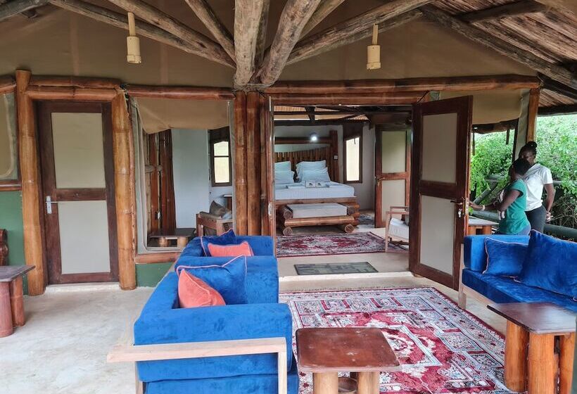 هتل Samburu Elephant Lodge