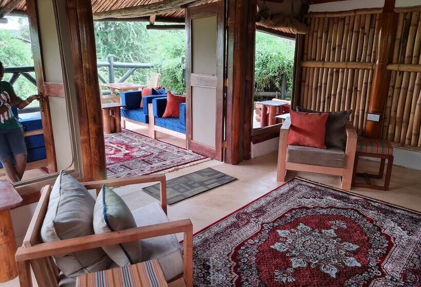 هتل Samburu Elephant Lodge