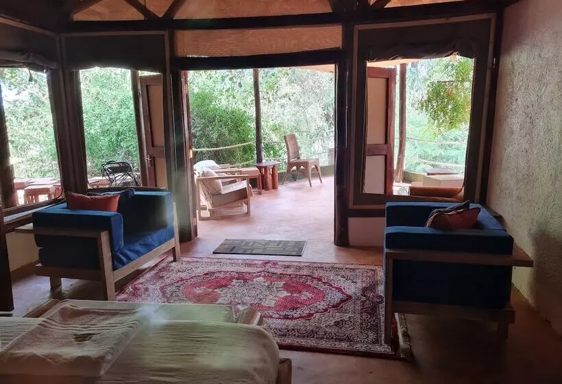 هتل Samburu Elephant Lodge