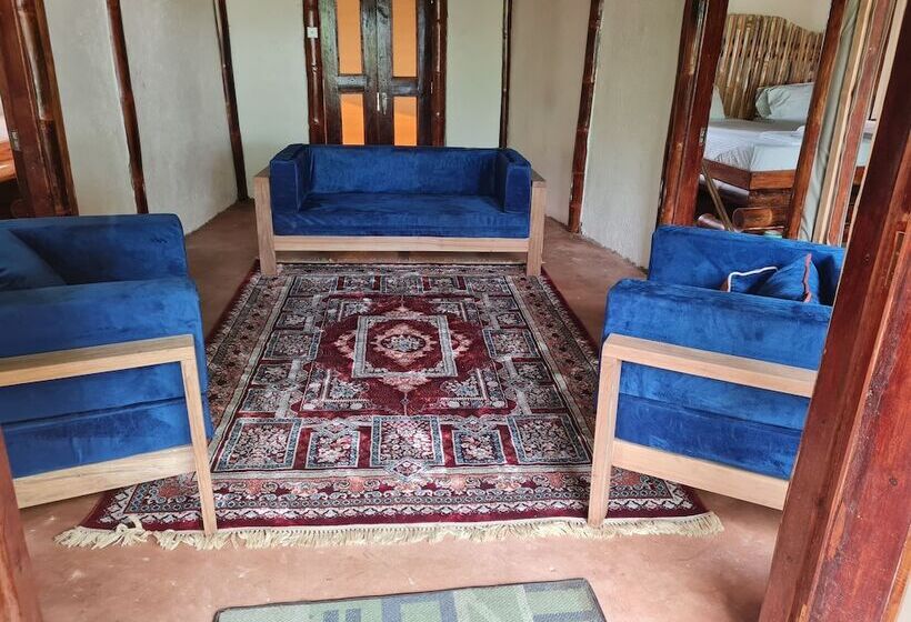 هتل Samburu Elephant Lodge