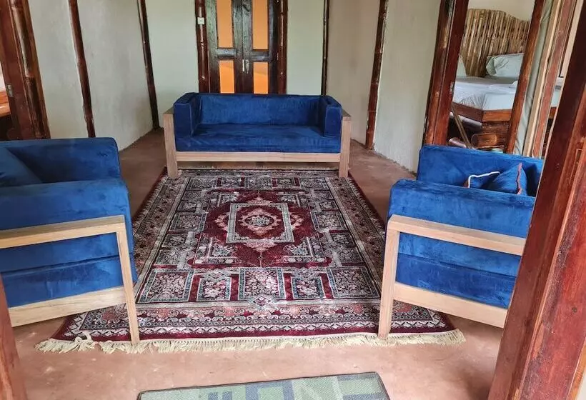 هتل Samburu Elephant Lodge