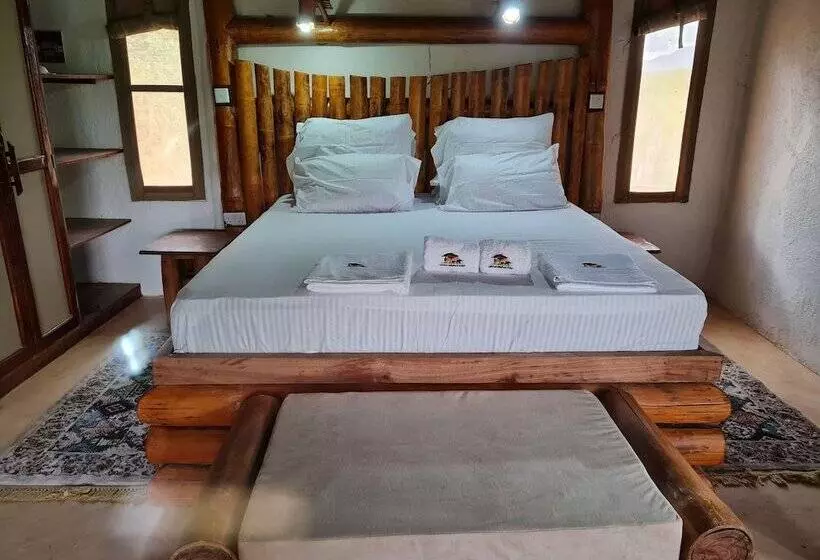 هتل Samburu Elephant Lodge