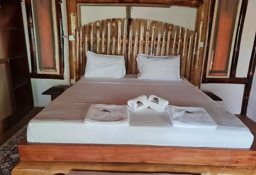 هتل Samburu Elephant Lodge