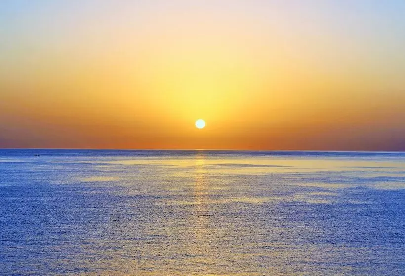 هتل Tiwi Sunrise