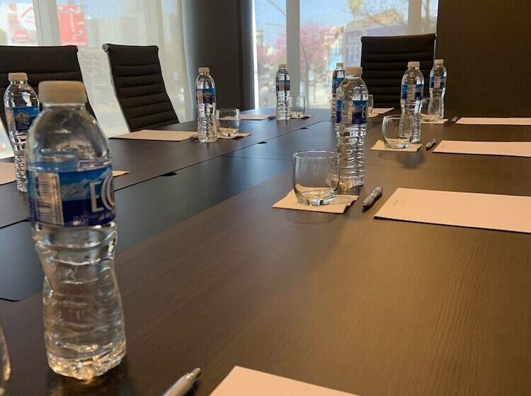 هتل Mercure Rosario