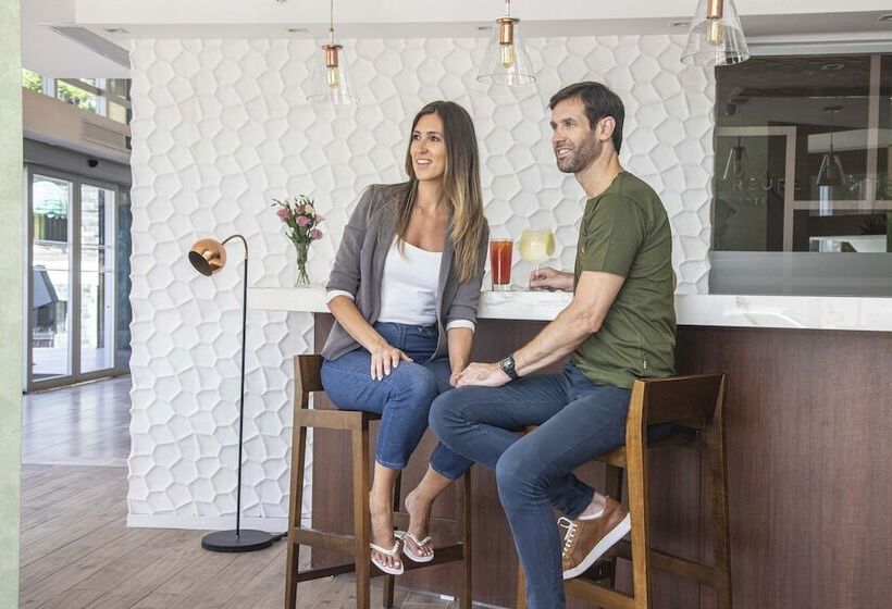 هتل Mercure Rosario