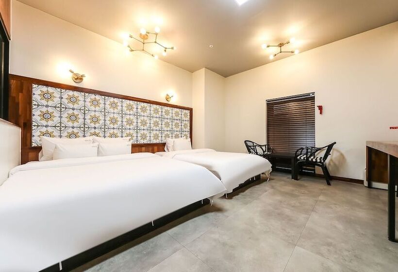 Motel Gyeongju Hotel 801