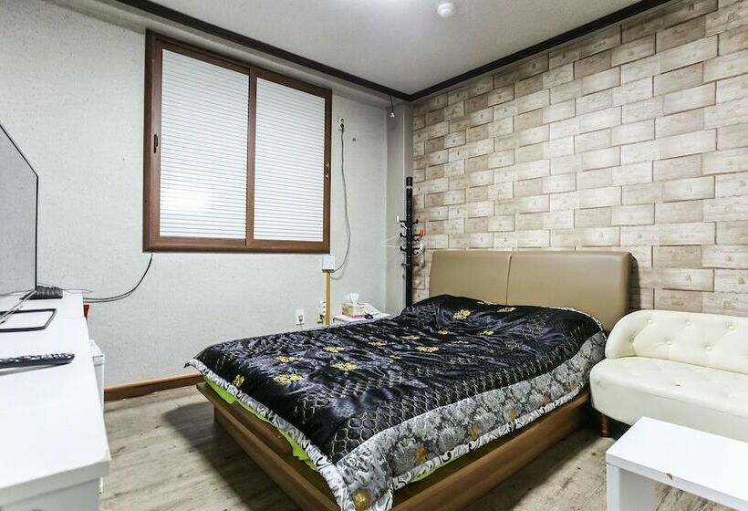 Motel Samcheok Theme