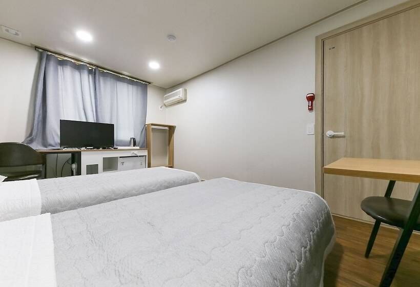 מוטל Seosan Byeolbam