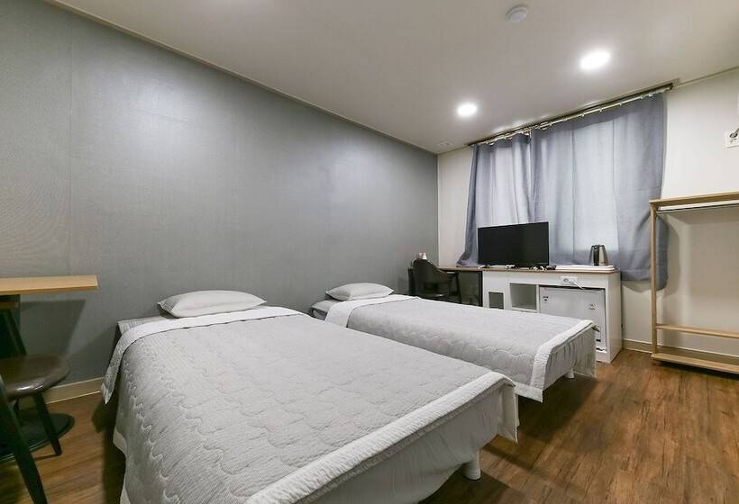 מוטל Seosan Byeolbam