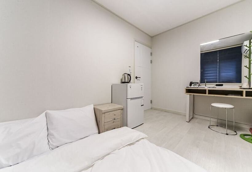 Motel Tongyeong Mukda