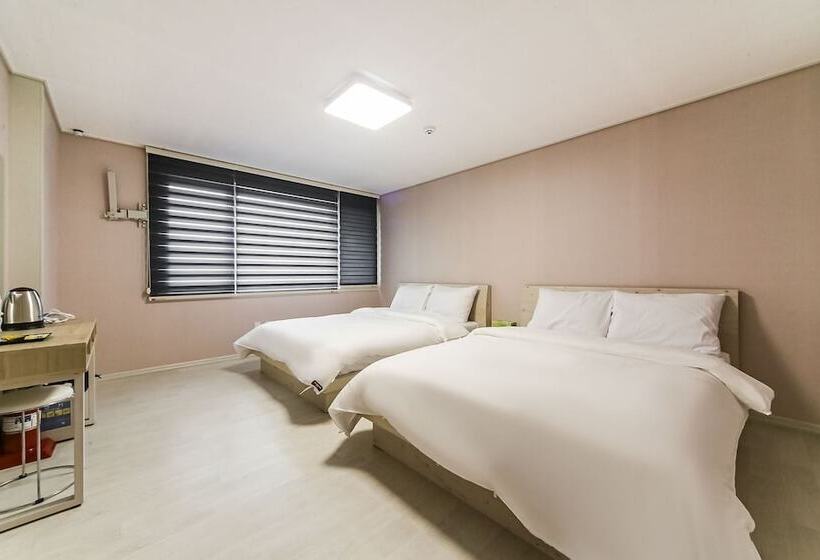 Motel Tongyeong Mukda