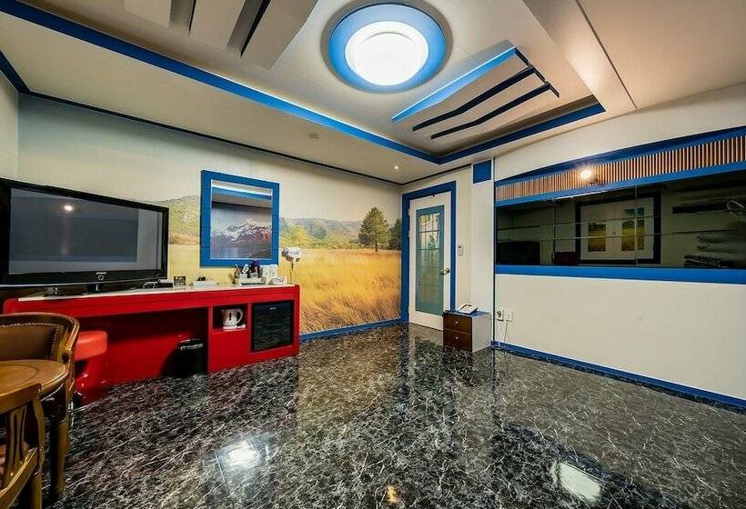 מוטל Wonju Dreams  Palace