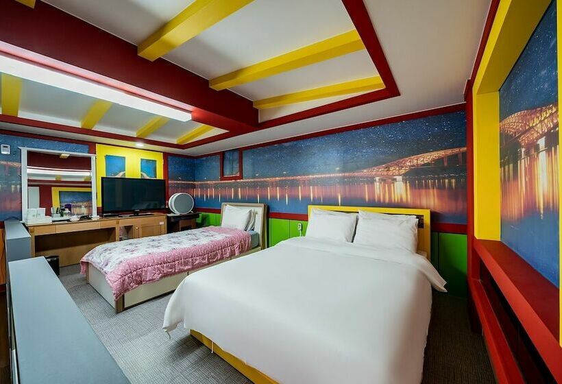 מוטל Wonju Dreams  Palace