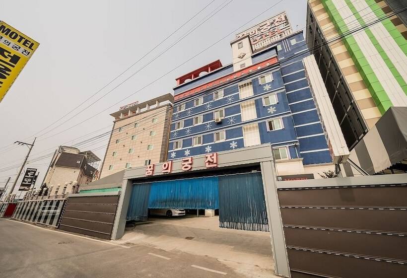 מוטל Wonju Dreams  Palace