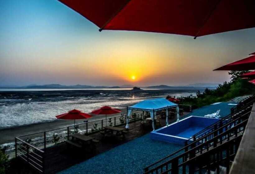 Muan Full House Pension