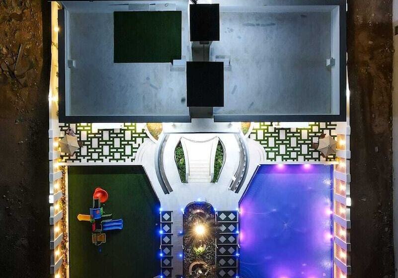 پانسیون Discovery Guest House Sur