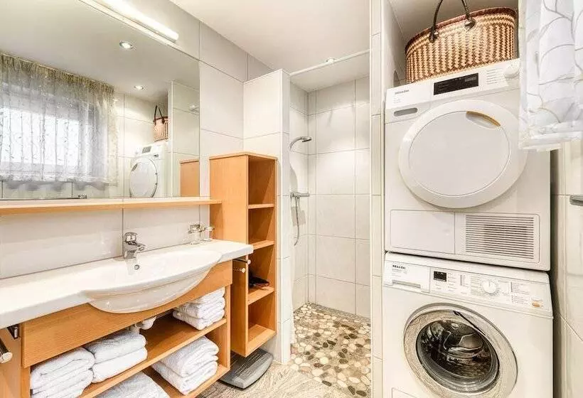 Majatalo Panoramavilla Bludenz By A Appartments