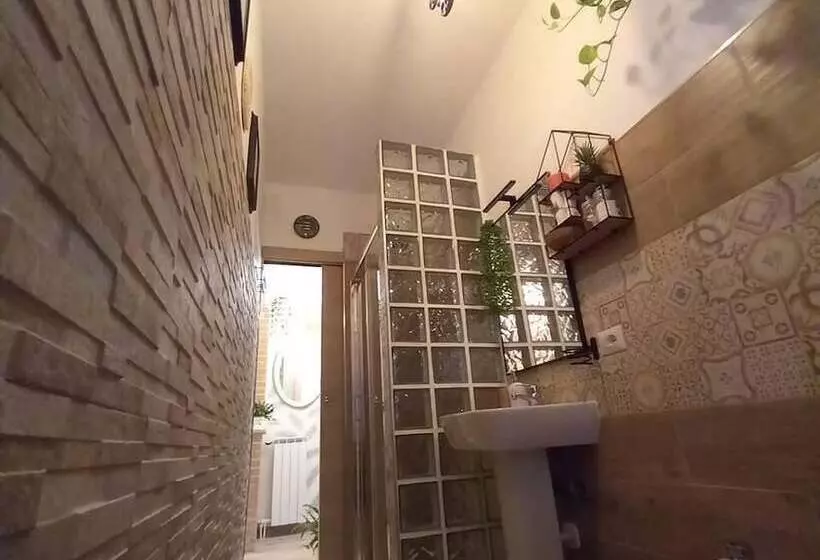 Residenssi An Oasi For Traveller Close To The Lake And Lugano