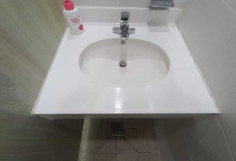 Danyang Three Nests Stay Pension