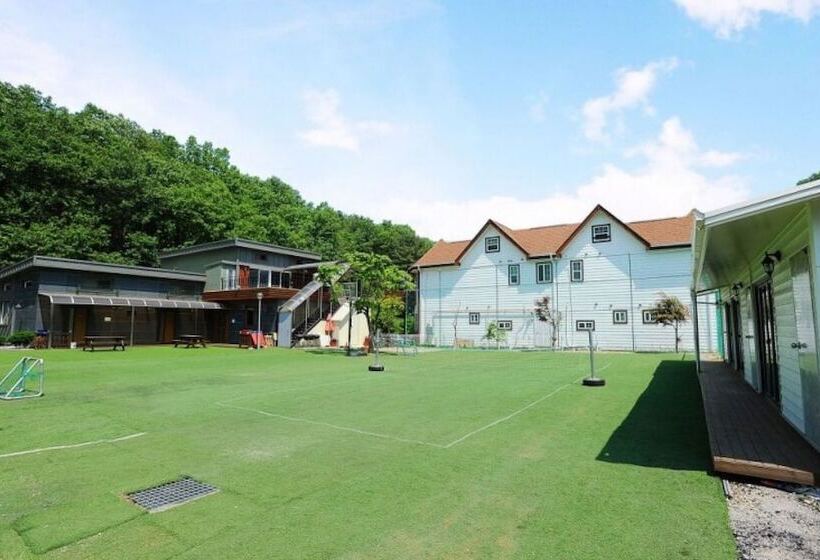 Gapyeong Jayusigan Pension