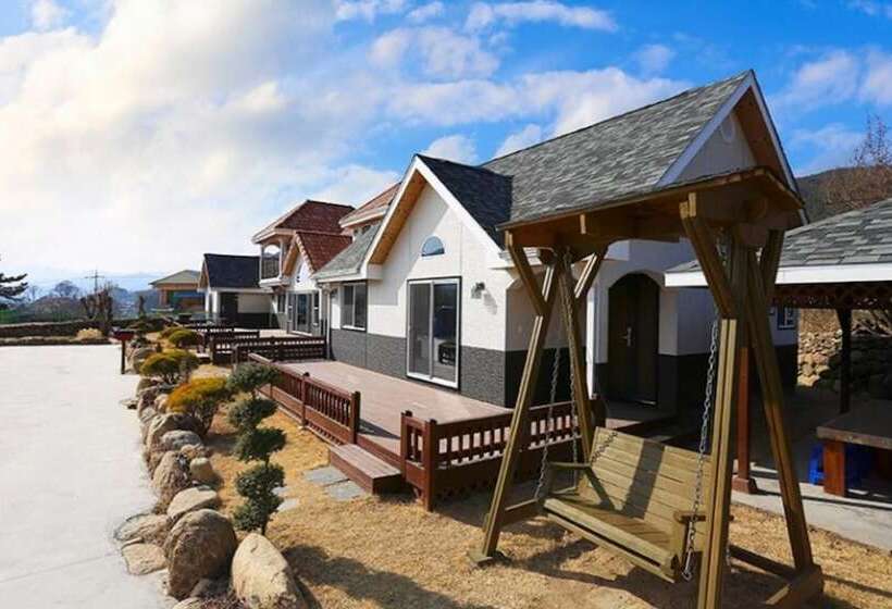 Gurye Sansuyu Kkotdamgil Pension