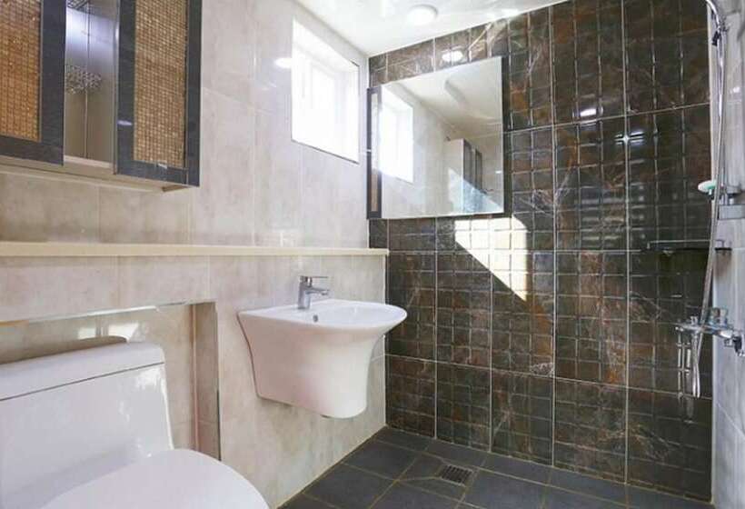 Gurye Sansuyu Kkotdamgil Pension