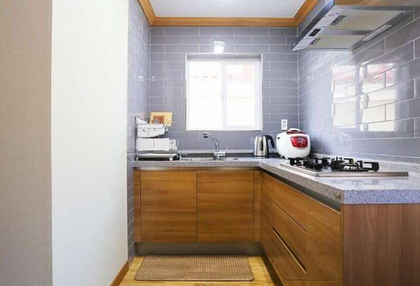 Gurye Sansuyu Kkotdamgil Pension