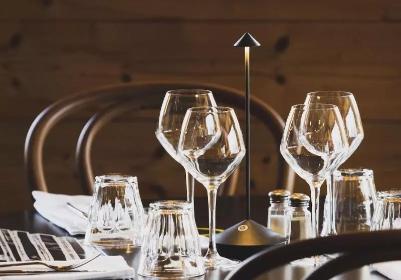 هتل Base Camp Lodge Les 2 Alpes