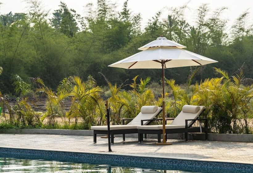 Отель Coorg Maharaja Resorts And Spa