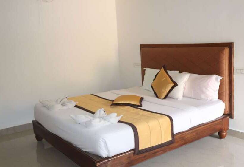 Отель Coorg Maharaja Resorts And Spa