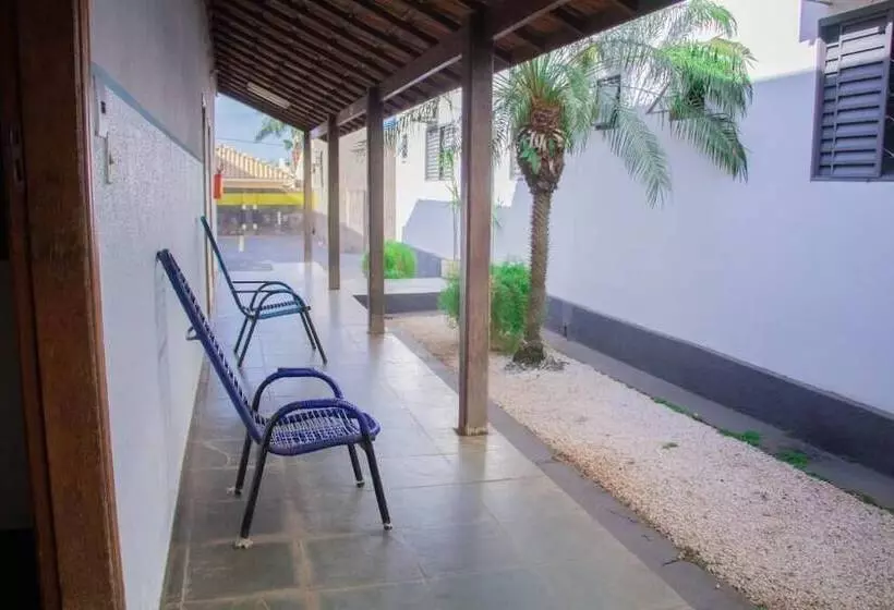 ホテル Dos Viajantes