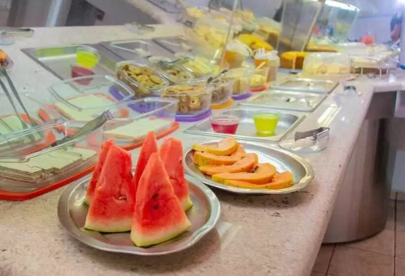 ホテル Dos Viajantes