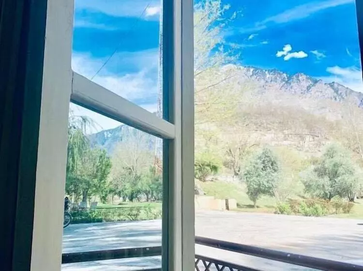 هتل Gahirat Castle