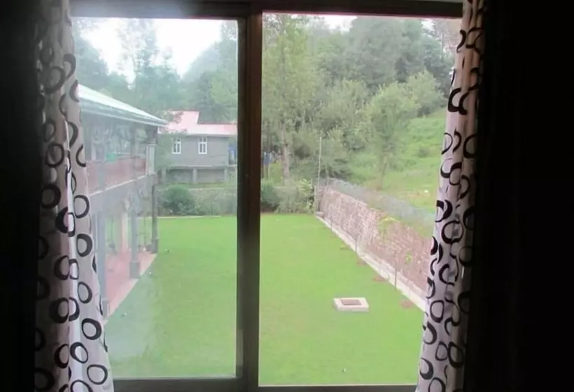 هتل Gahirat Castle