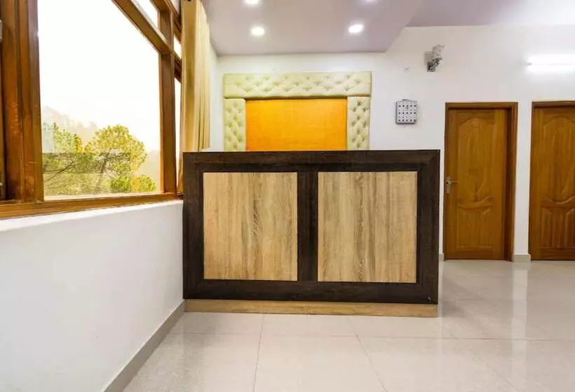 Hotelli Goroomgo Asha Residency Shimla