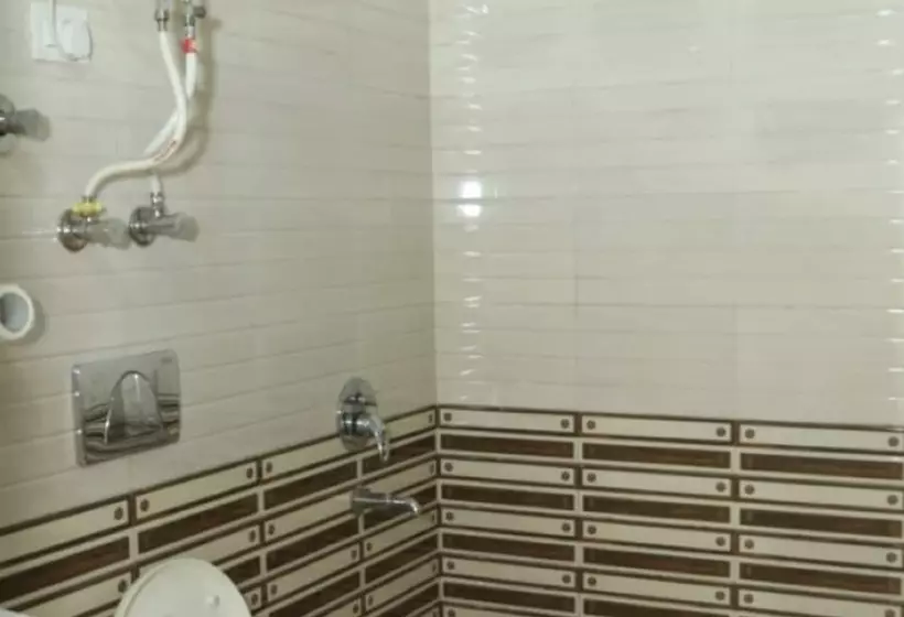 Hotelli Goroomgo Asha Residency Shimla