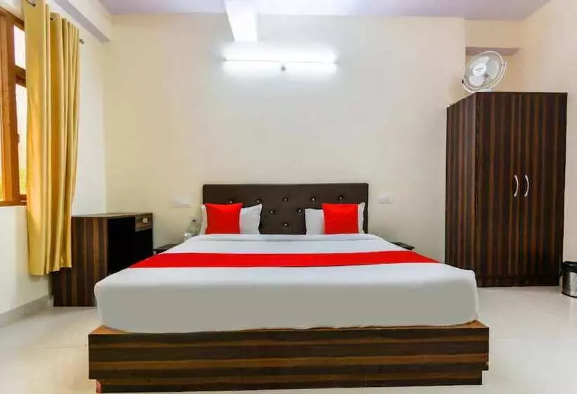 Hotelli Goroomgo Asha Residency Shimla