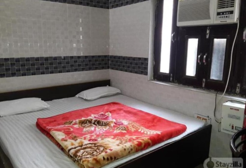 בית מלון כפרי Goroomgo Sai Kripa Guest House Haridwar