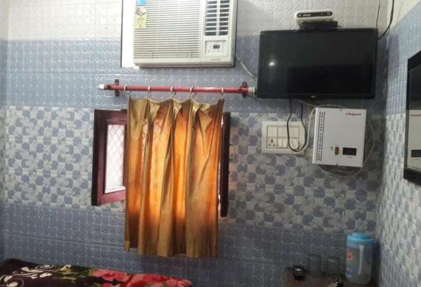 בית מלון כפרי Goroomgo Sai Kripa Guest House Haridwar