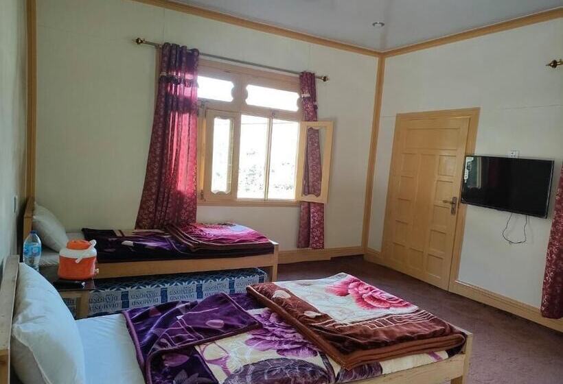 Kalash Continental Hotel And Resort