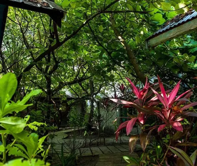 هتل Mi Lugar Retreat And Spa