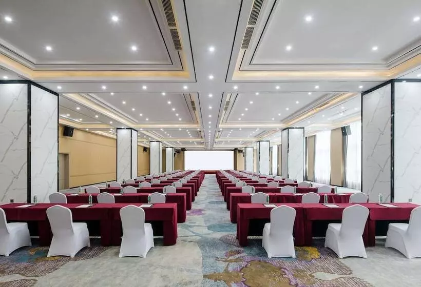 Hotelli Ramada By Wyndham Guangyuan Zengjiashan Resort