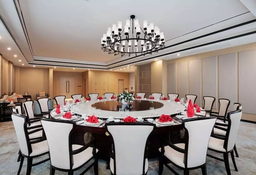 Hotelli Ramada By Wyndham Guangyuan Zengjiashan Resort