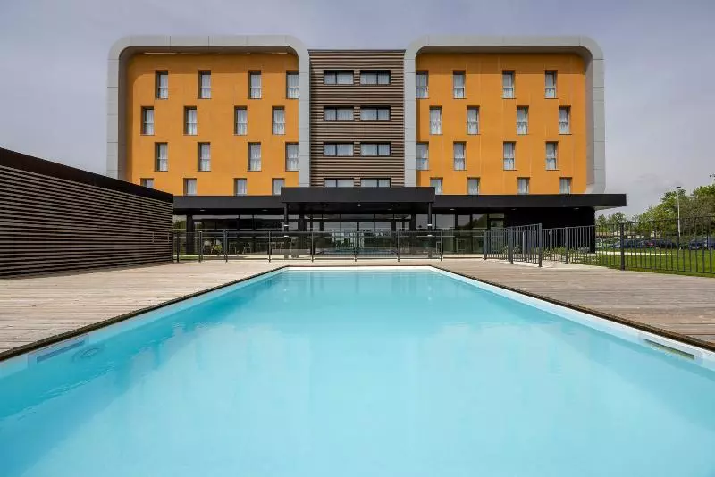 ホテル The Originals City, Hôtel Le Relais Des Deux Mers, Marmande Sud