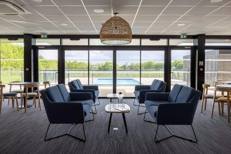 ホテル The Originals City, Hôtel Le Relais Des Deux Mers, Marmande Sud