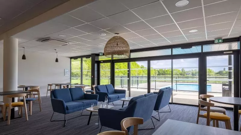 ホテル The Originals City, Hôtel Le Relais Des Deux Mers, Marmande Sud