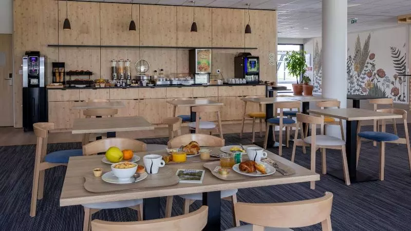 ホテル The Originals City, Hôtel Le Relais Des Deux Mers, Marmande Sud