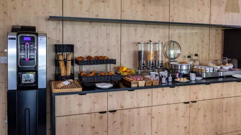 ホテル The Originals City, Hôtel Le Relais Des Deux Mers, Marmande Sud